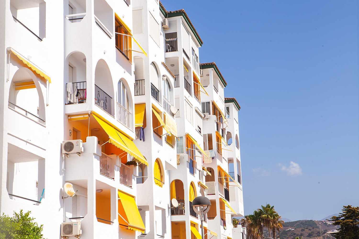 A 100M De Playa Piscina Y Todos Los Servicios Lejlighed Torrox Eksteriør billede