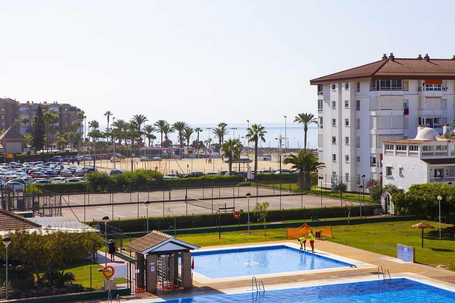 A 100M De Playa Piscina Y Todos Los Servicios Lejlighed Torrox Eksteriør billede