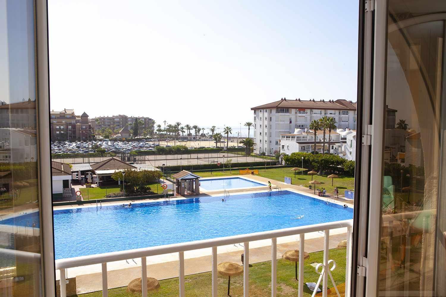 A 100M De Playa Piscina Y Todos Los Servicios Lejlighed Torrox Eksteriør billede